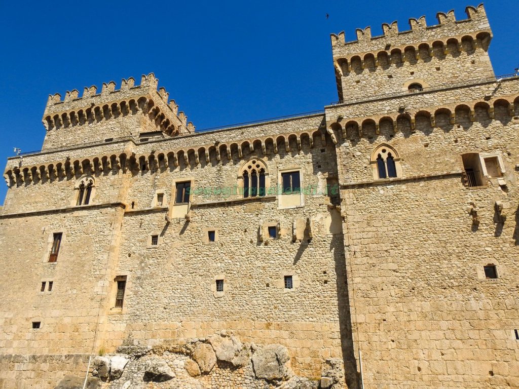Castello Piccolomini di Celano Castelli in Abruzzo
