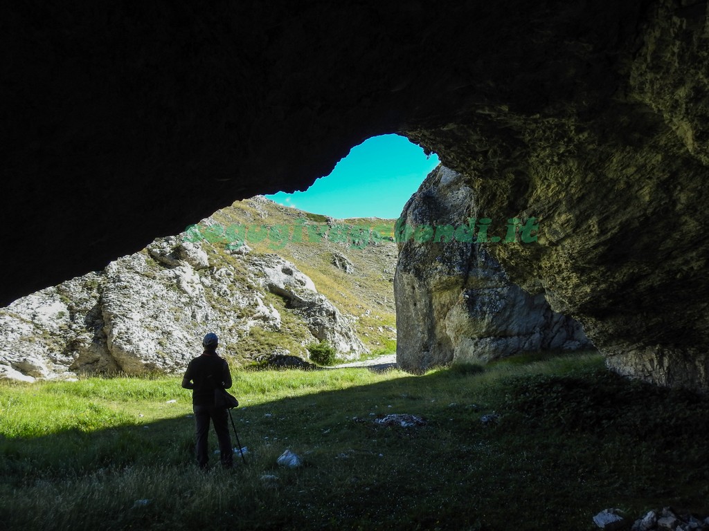 Grotta della Valianera