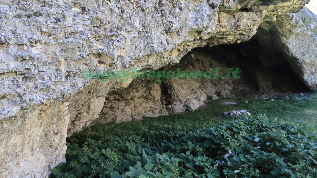 Grotta Valianera