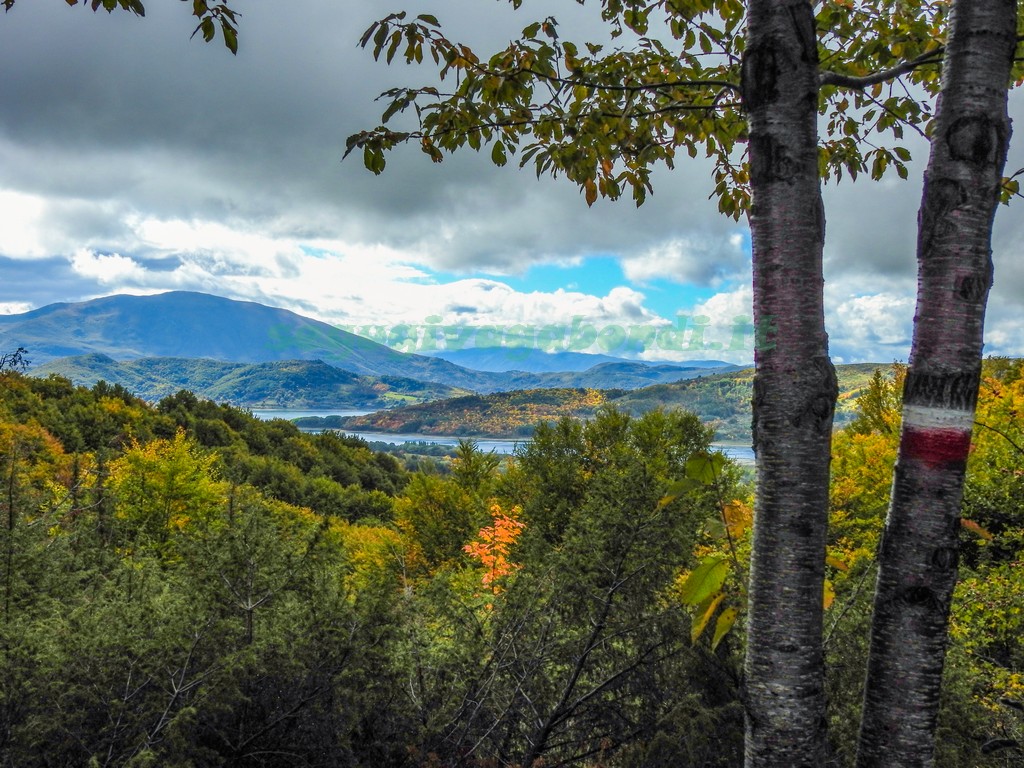 Bacino artificiale Monti della Laga Abruzzo