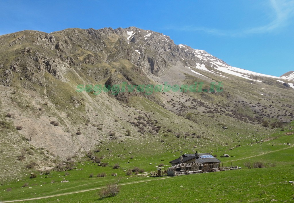 Valle del Chiarino Trekking in Abruzzo